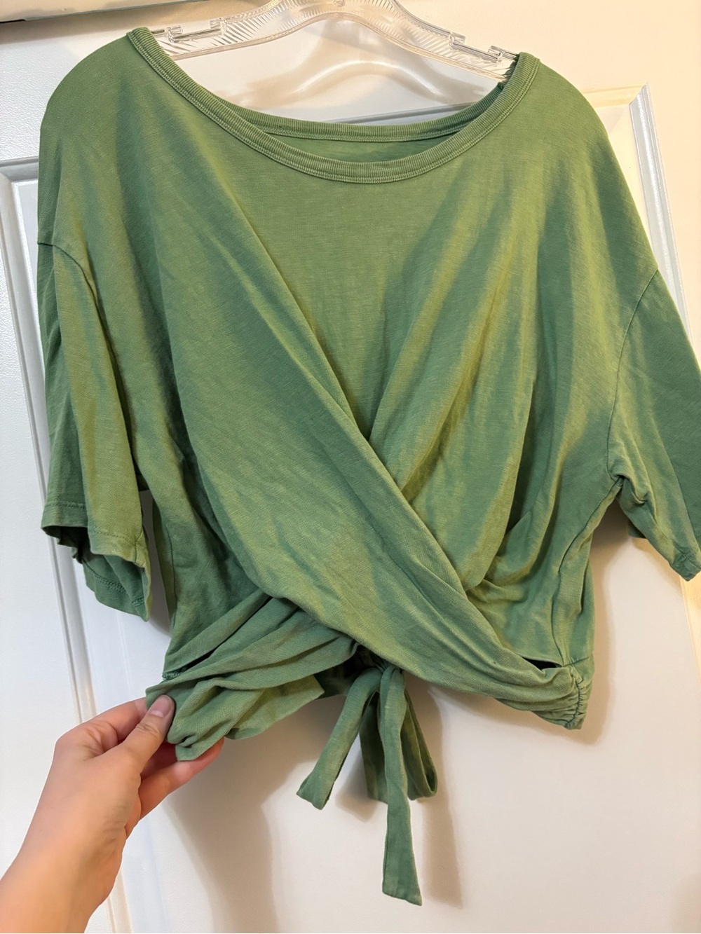 NWOT aerie Sage Green cross front, tie back Top